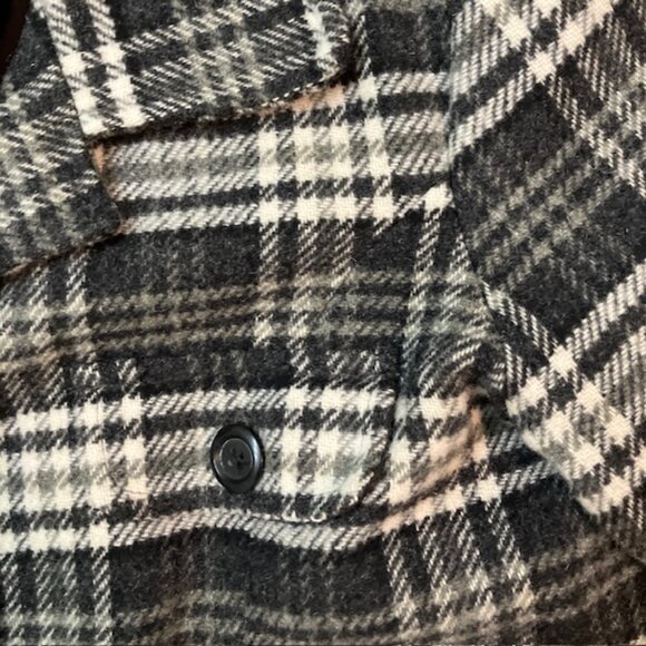 Old Navy women's black cream plaid jacket size Med wool blend - Picture 4 of 4